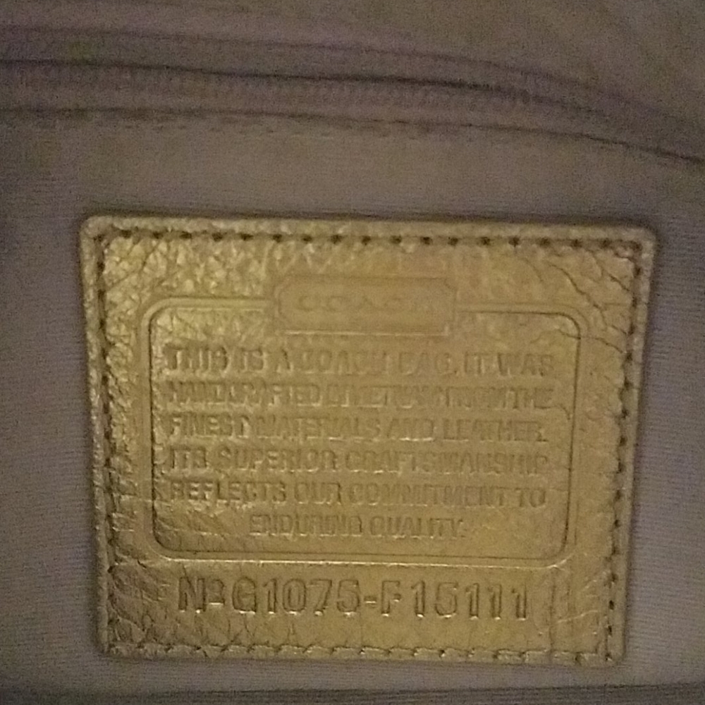 Coach - Picture 3 of 4